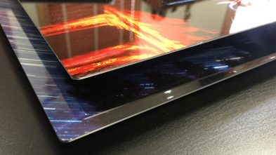 Detalle del aluminio chromaluxe donde resalta la viveza del color y el brillo.